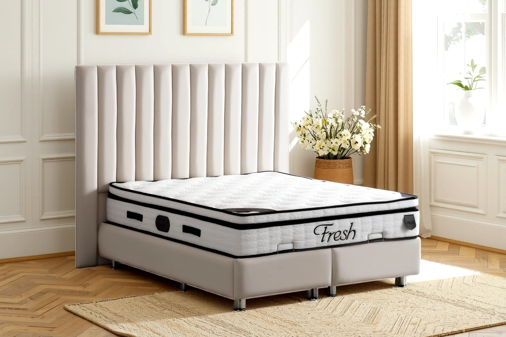 Lit Coffre en velours blanc cassé ATHENA
